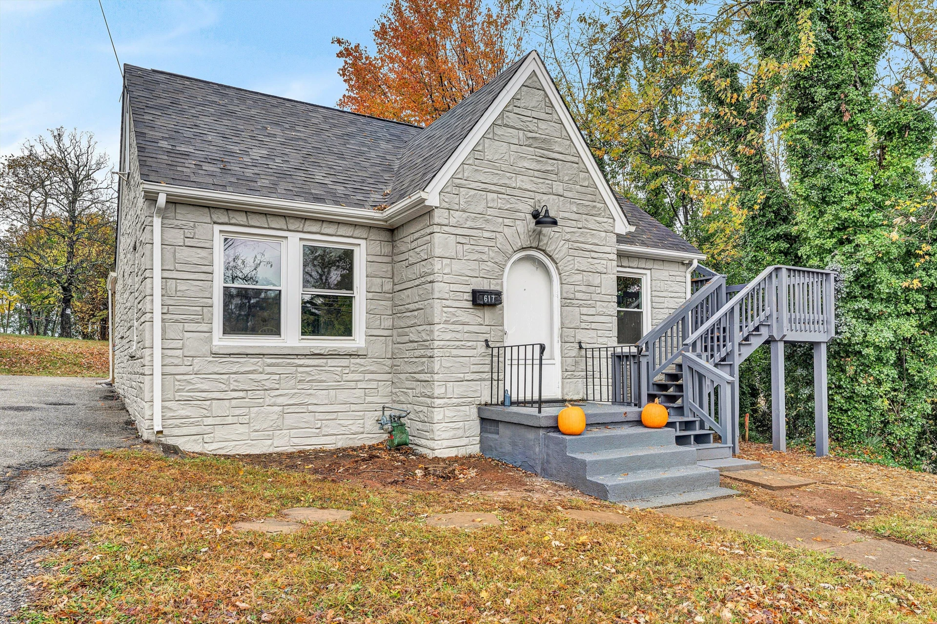 617 Virginia AVE - Photo 31