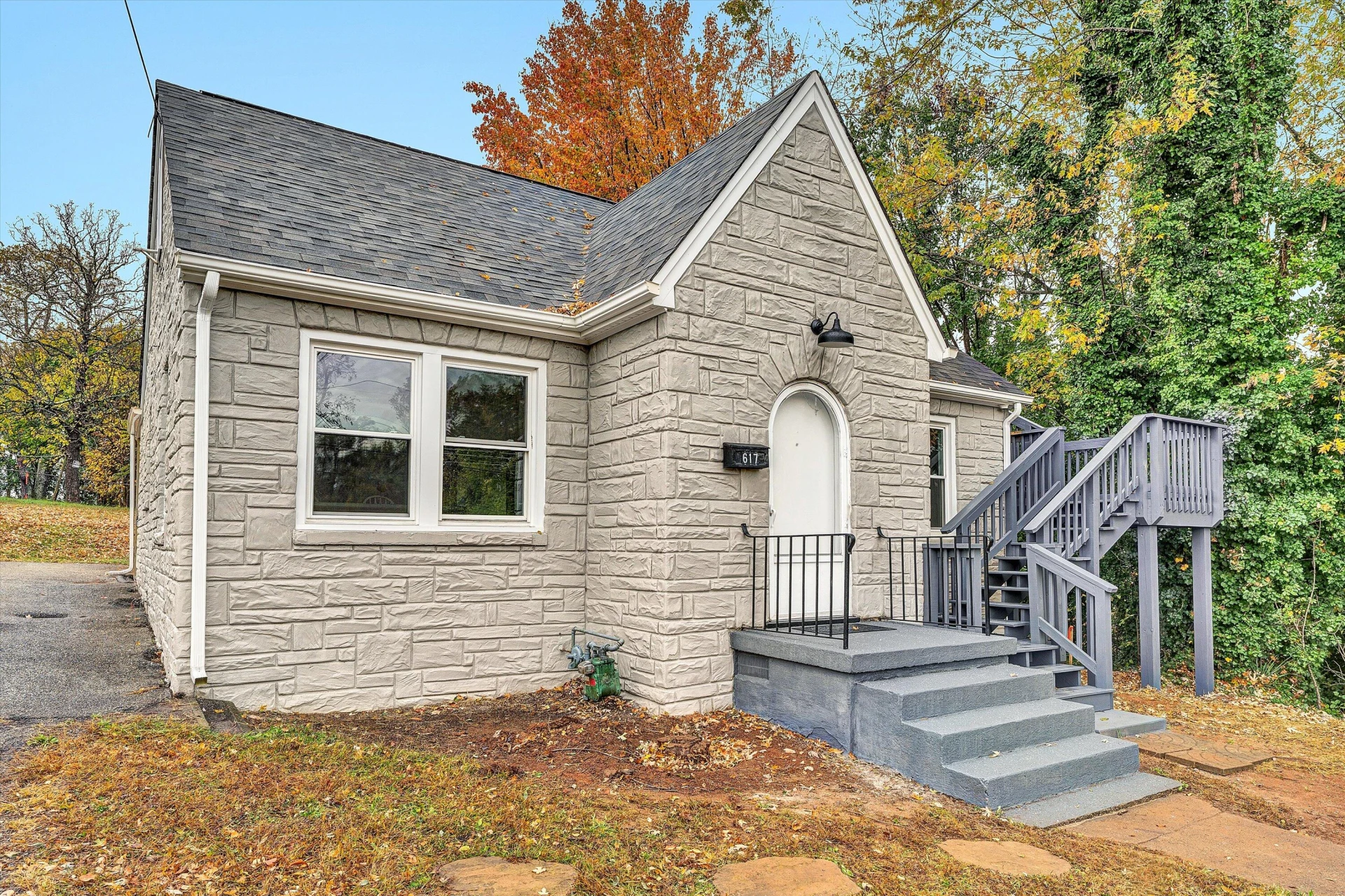 617 Virginia AVE - Photo 35