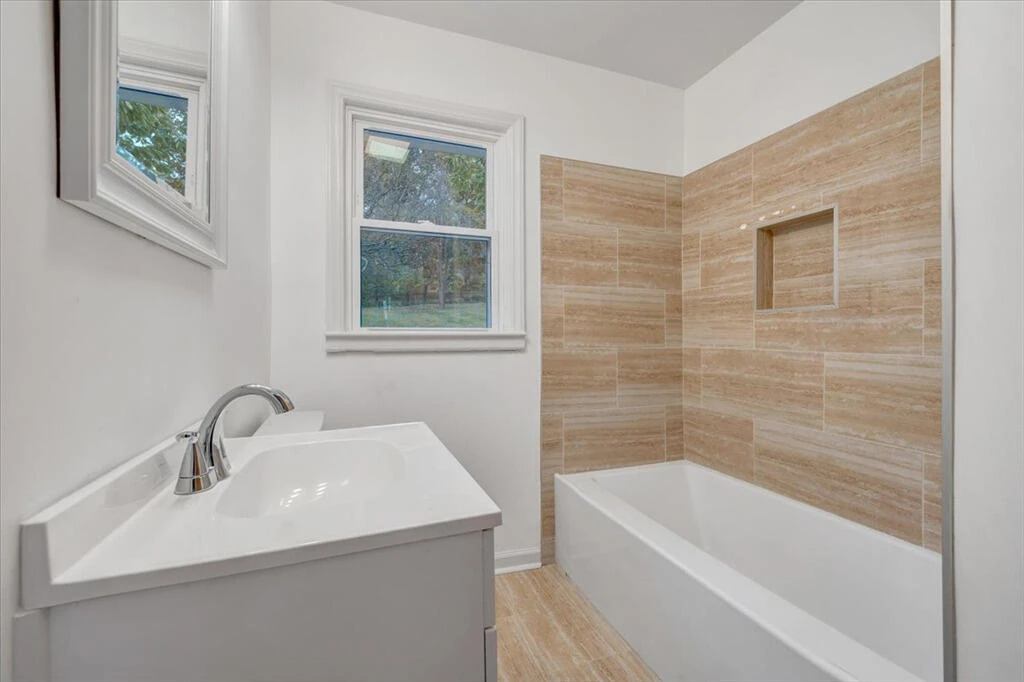 2527 Broad ST - Photo 11