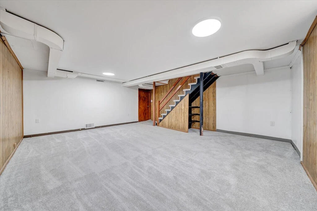 2527 Broad ST - Photo 16