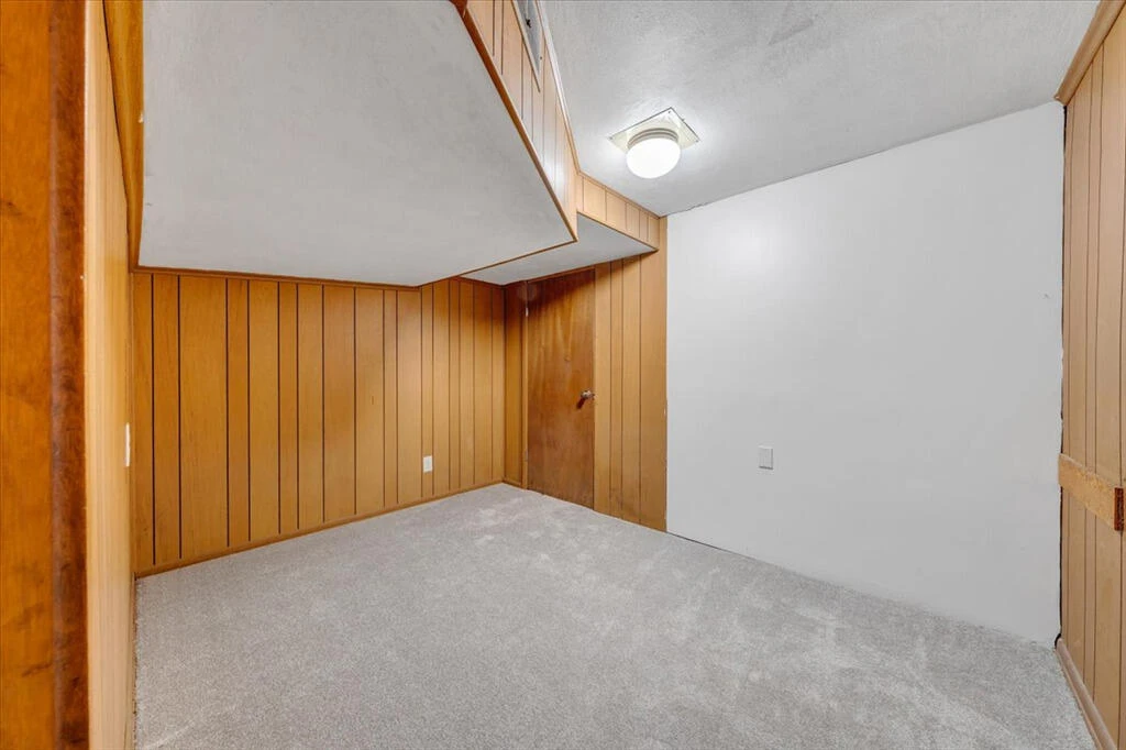 2527 Broad ST - Photo 17