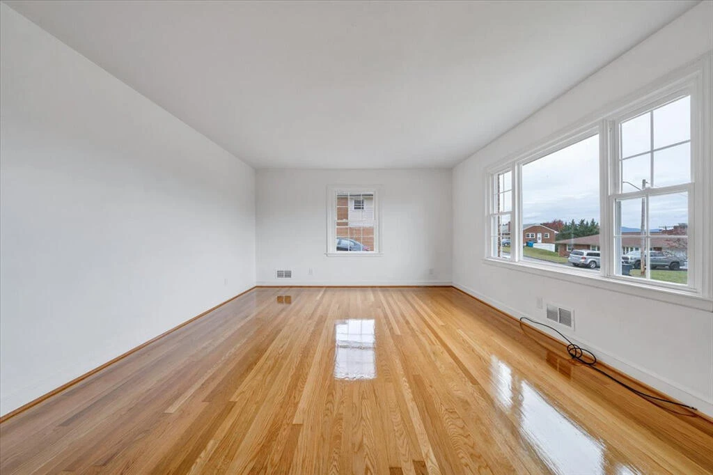 2527 Broad ST - Photo 3