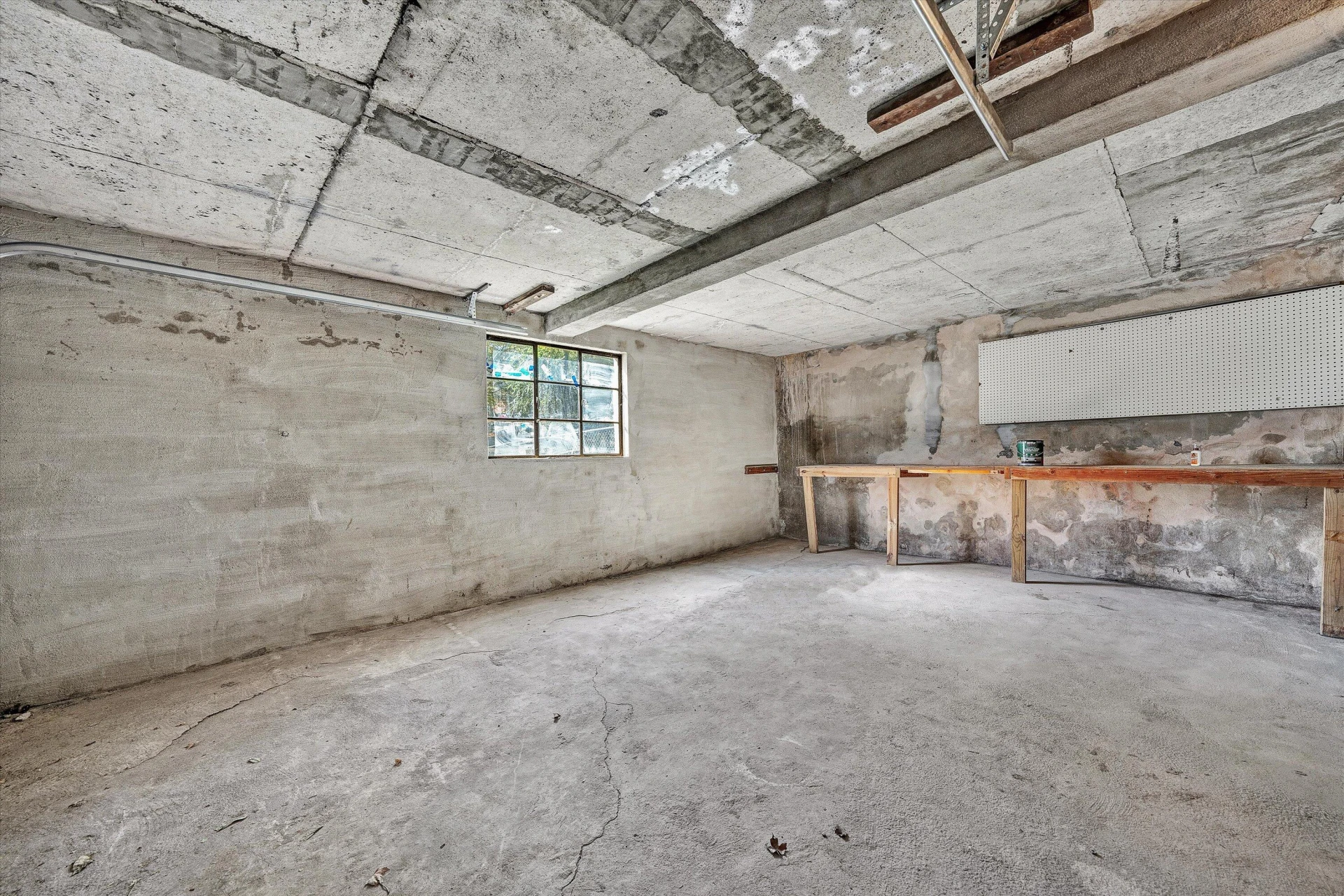 1930 Brandon AVE - Photo 37