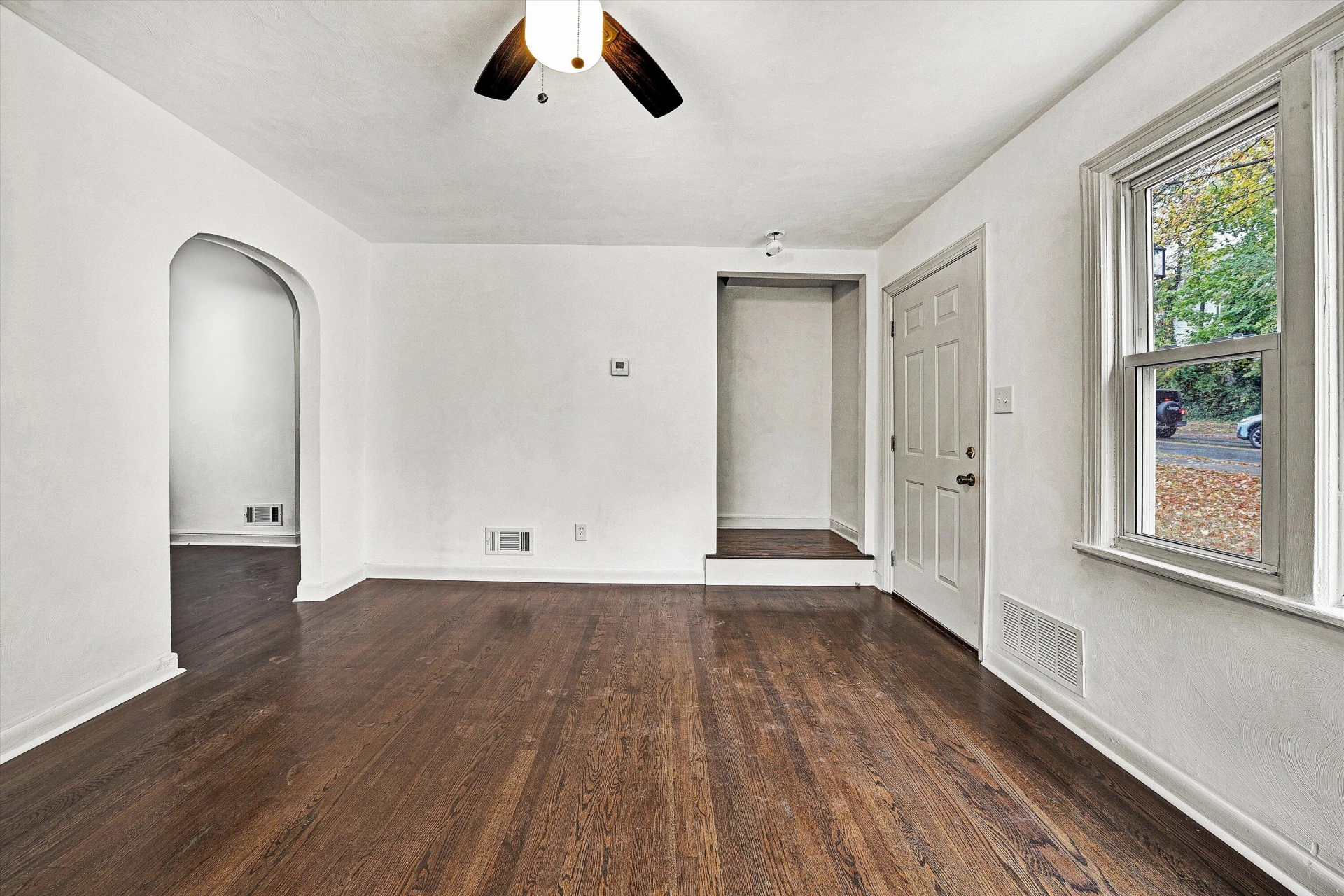 1930 Brandon AVE - Photo 8