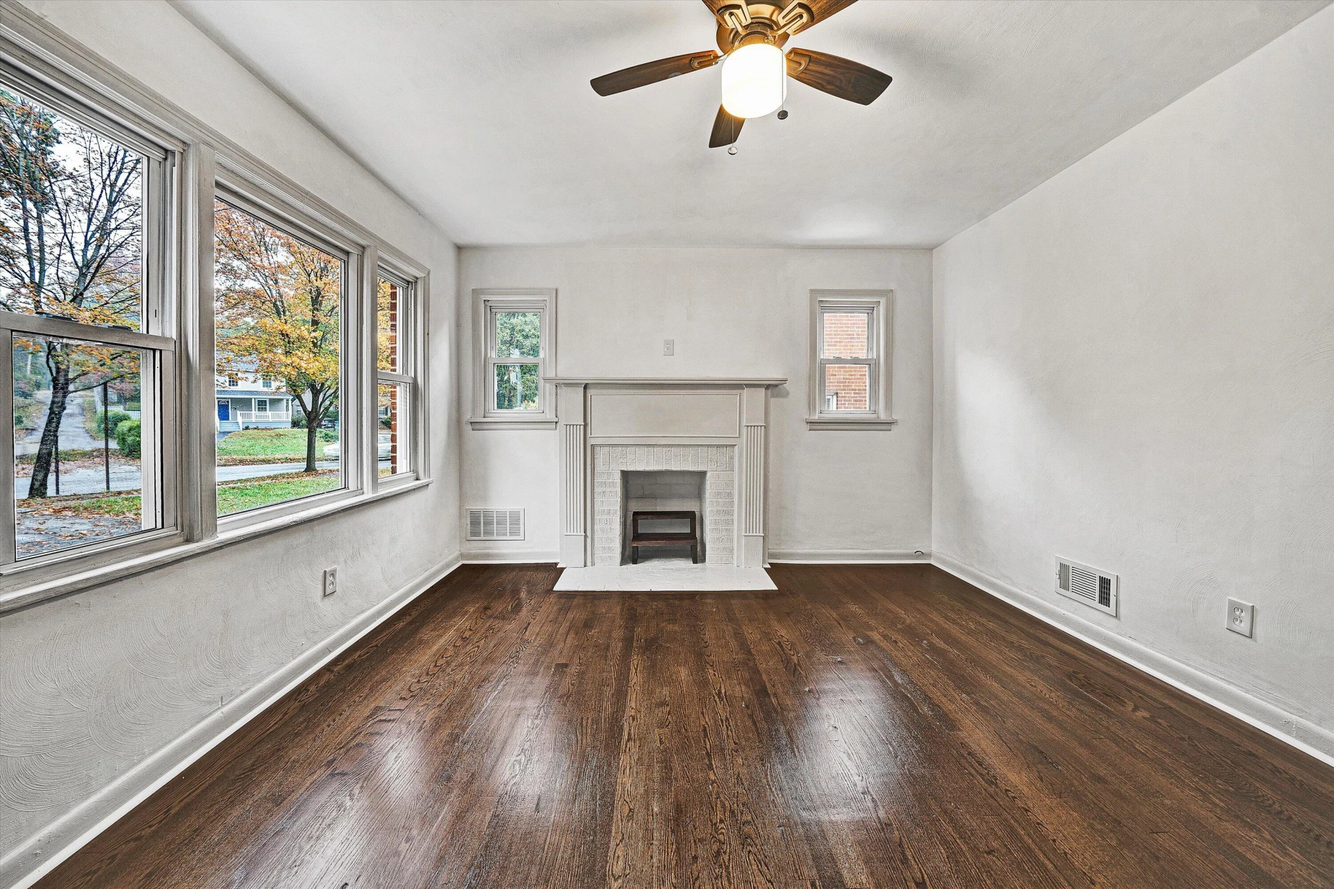 1930 Brandon AVE - Photo 10