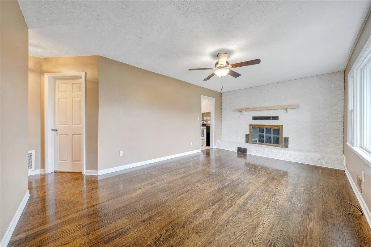 4451 Old Virginia ST - Photo 2