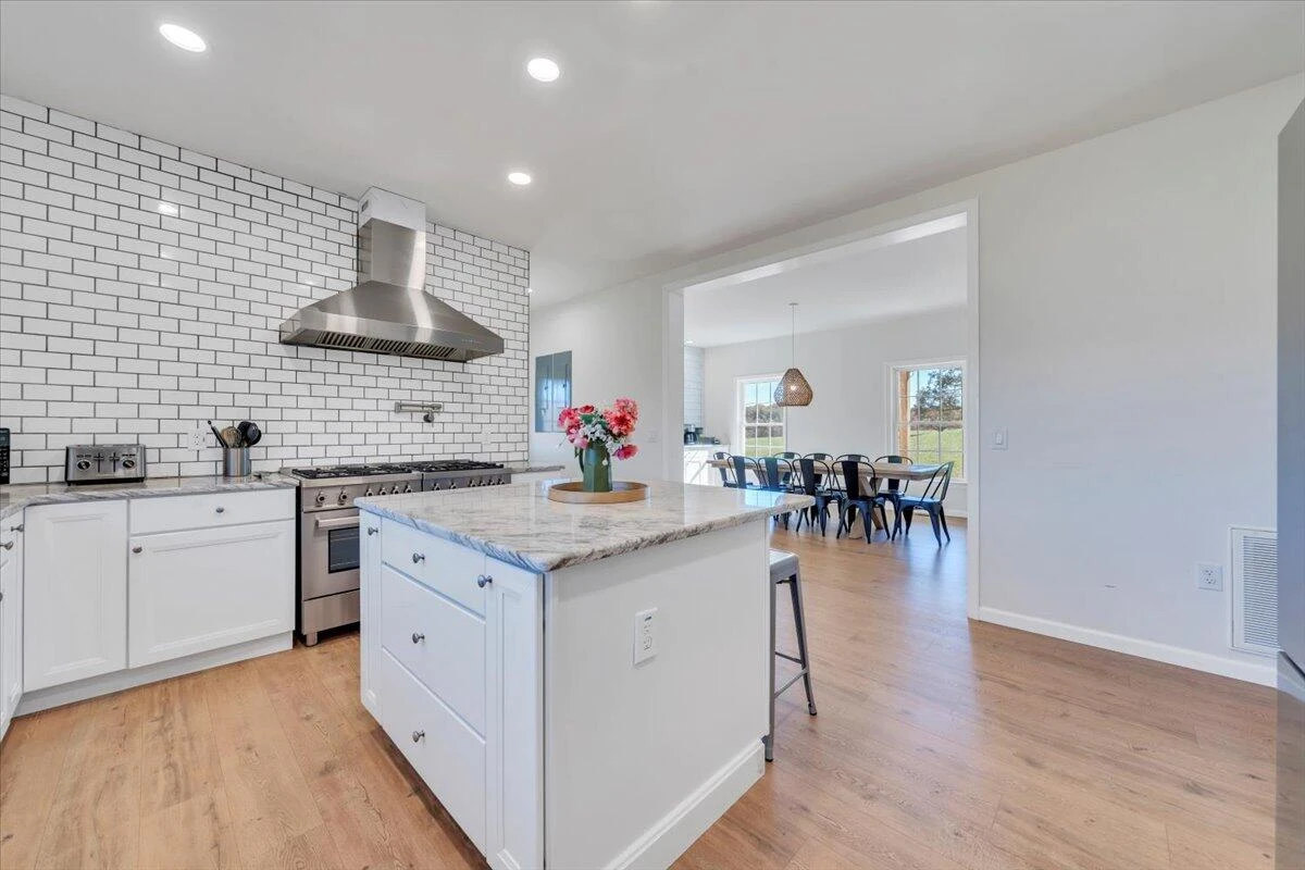 1533 Groundhog Mountain RD - Photo 23