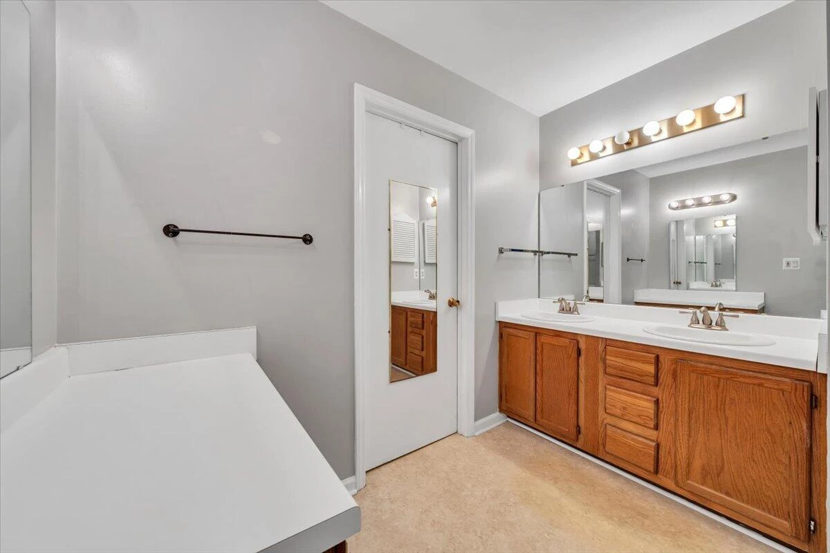 7192 Red Cedar CIR - Photo 32