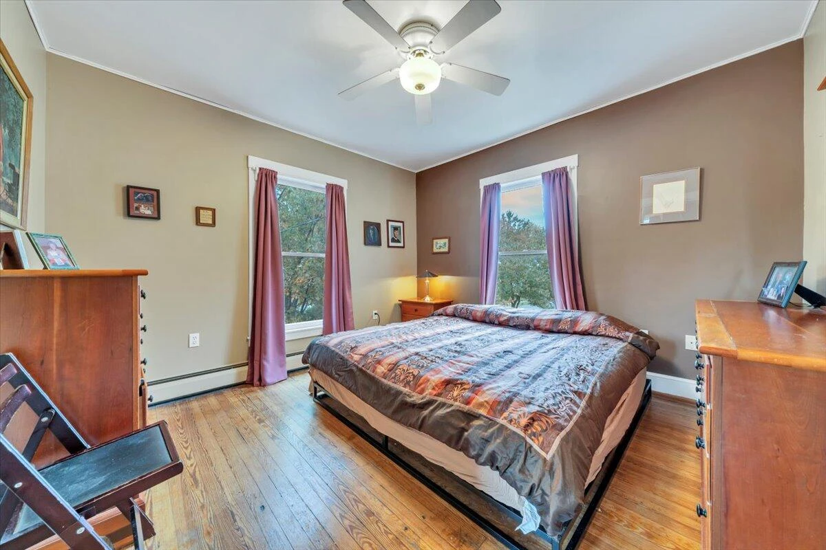 860 Marshall AVE - Photo 20