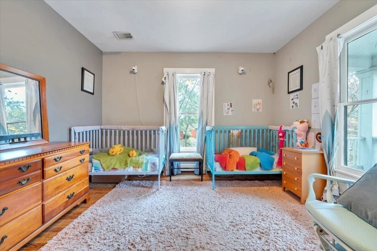 860 Marshall AVE - Photo 21