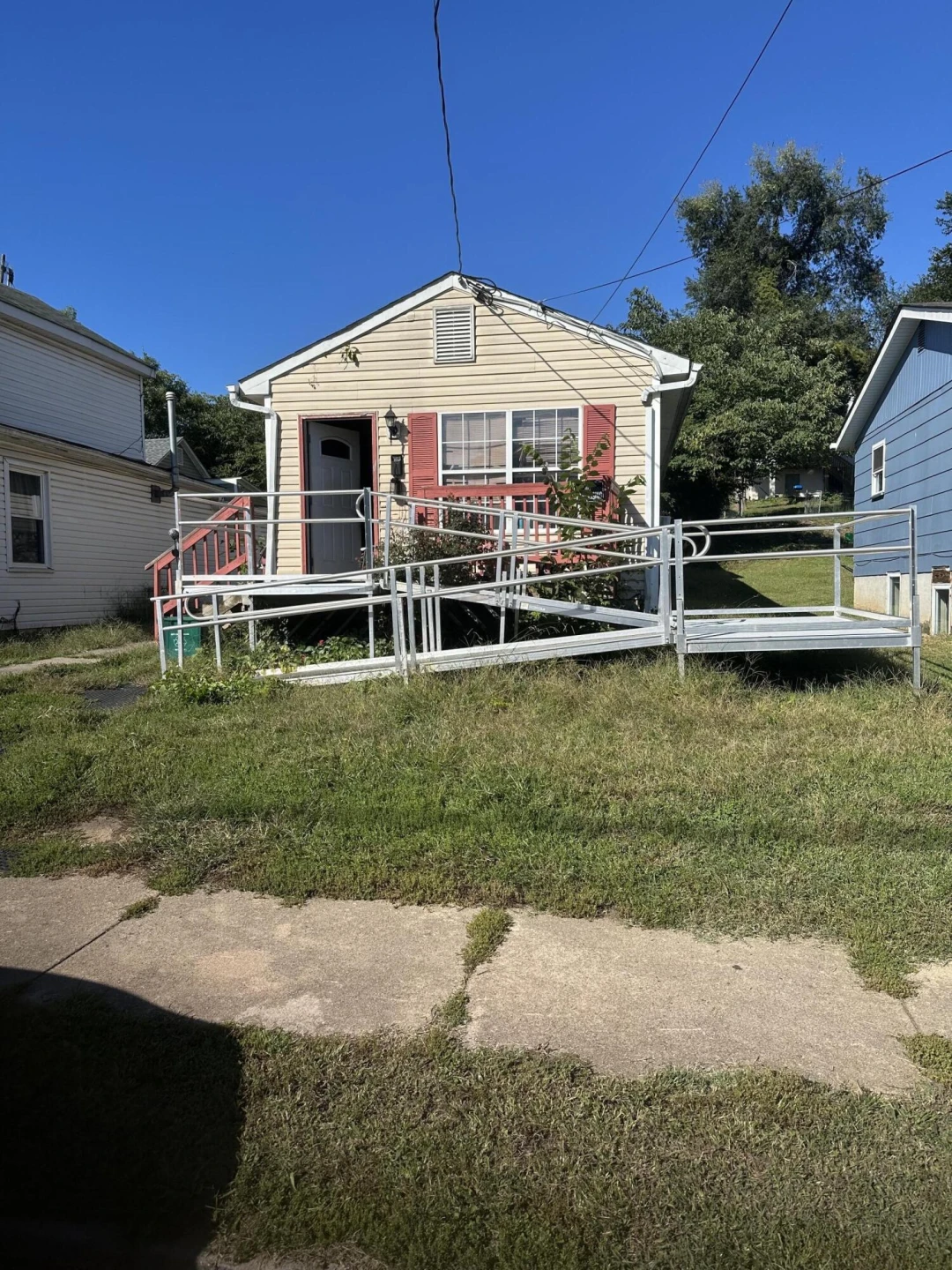 405 Harrison AVE