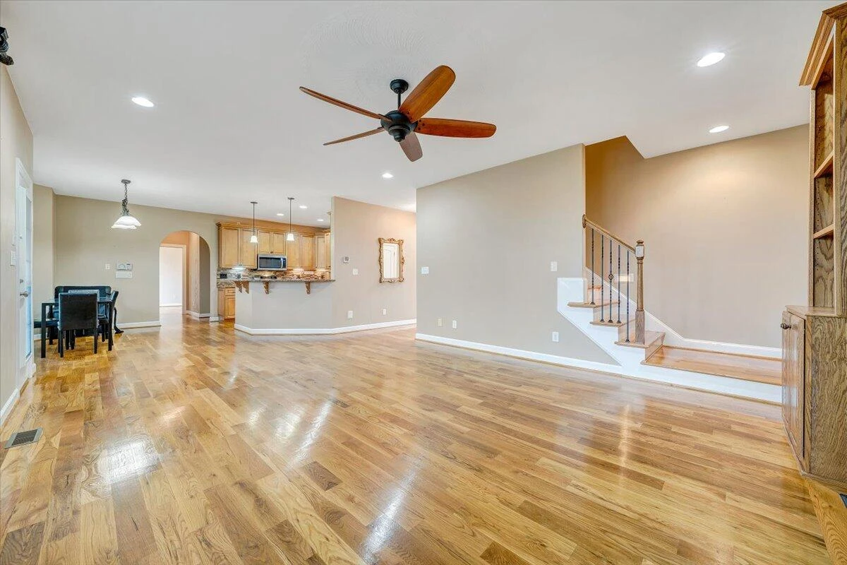 31 Fairway CT - Photo 15