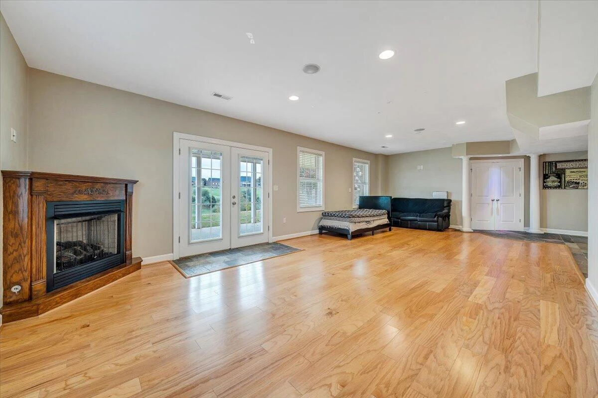 31 Fairway CT - Photo 45