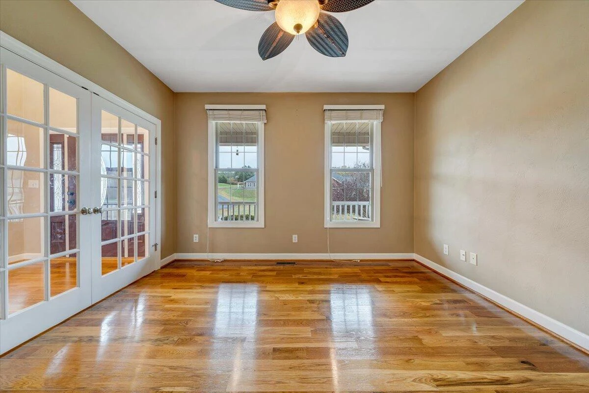 31 Fairway CT - Photo 11