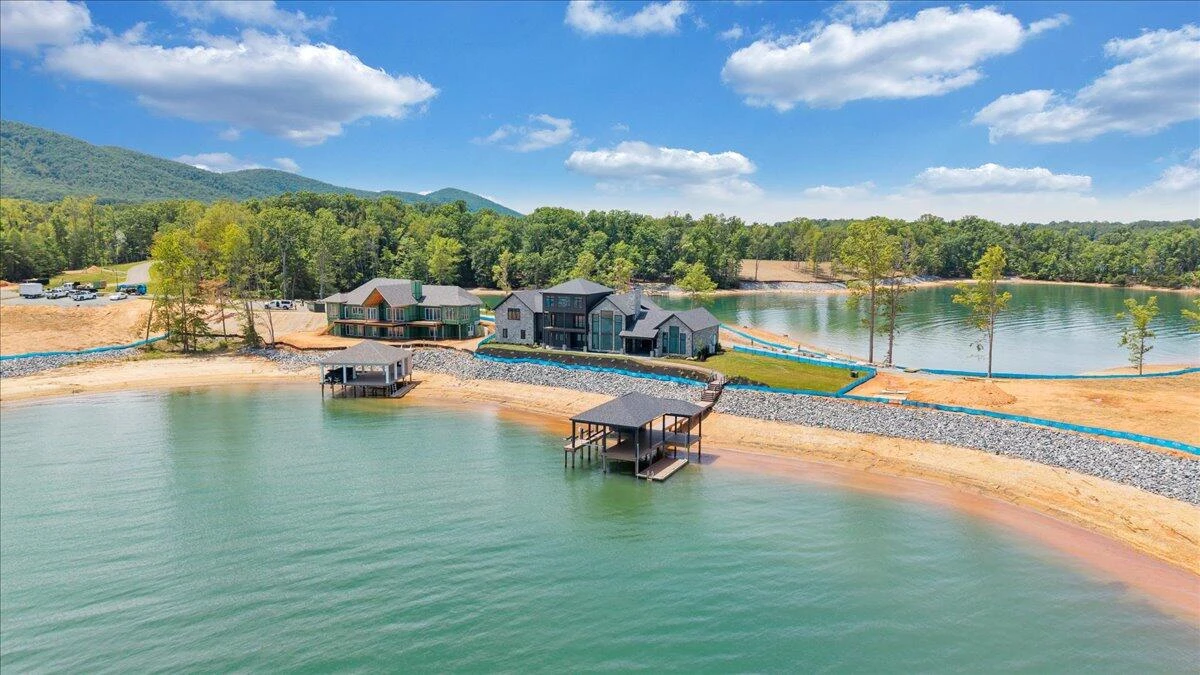 118 Lakeport CIR - Photo 129