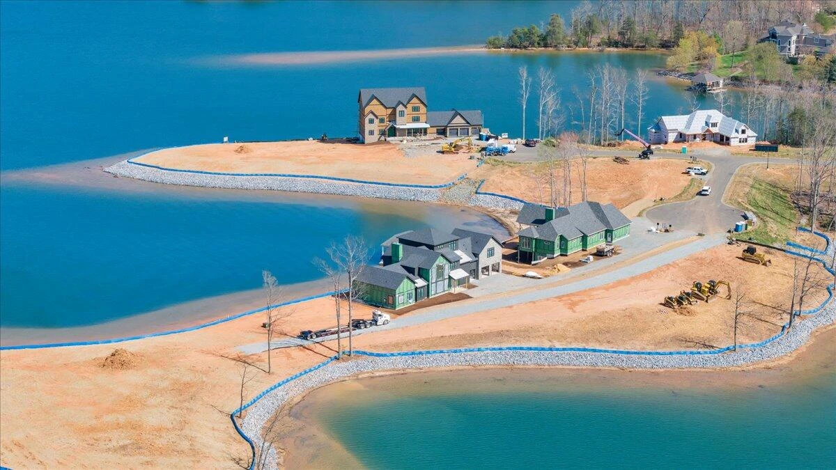 118 Lakeport CIR - Photo 42