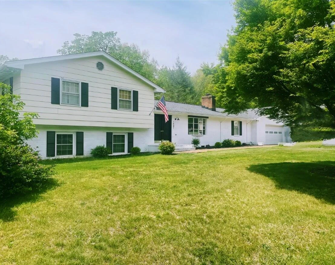 1407 Russell DR