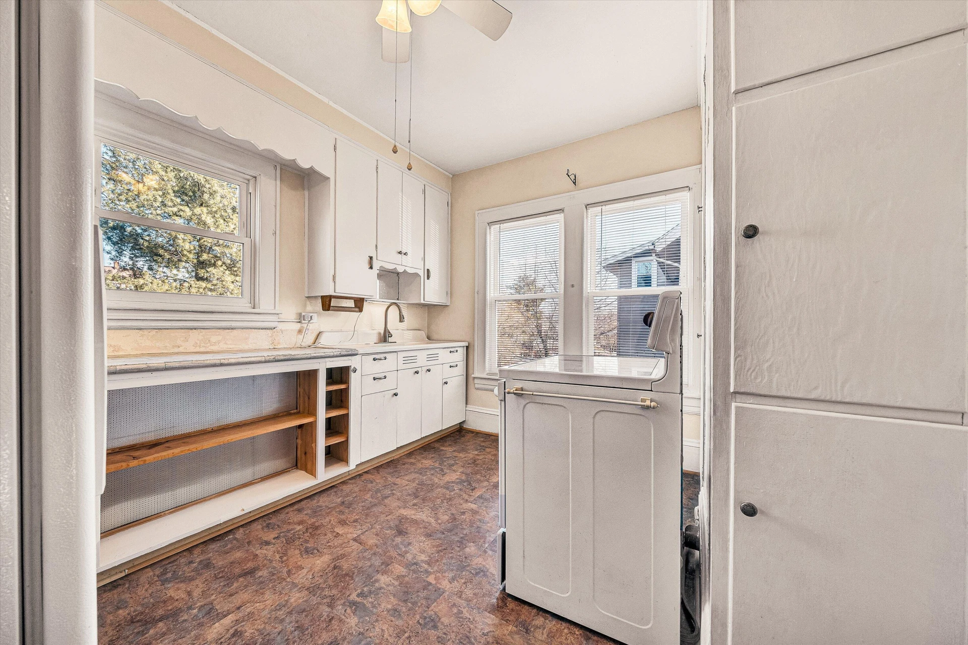 2127 Denniston AVE - Photo 16