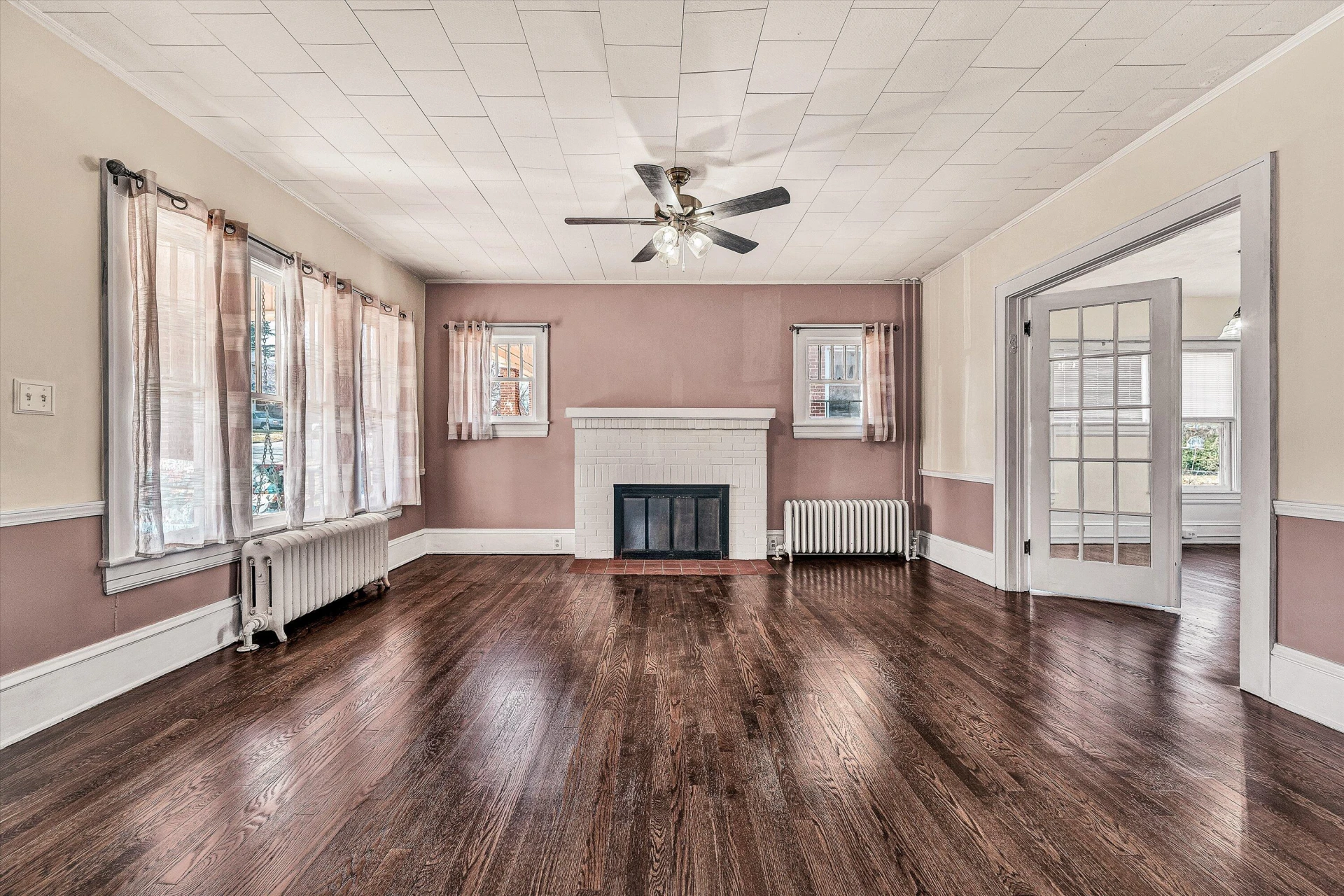 2127 Denniston AVE - Photo 9