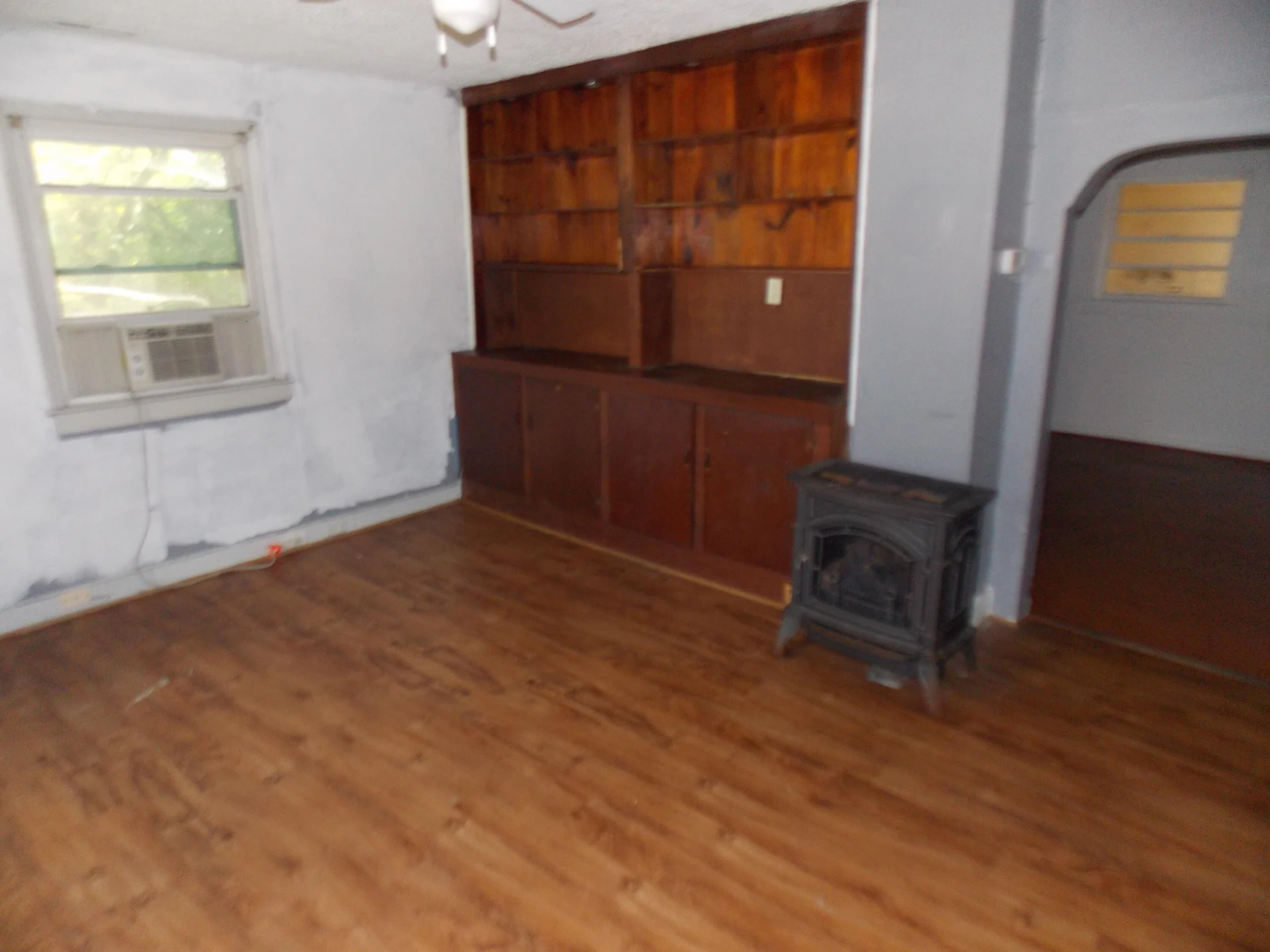 304 Burwell ST - Photo 6