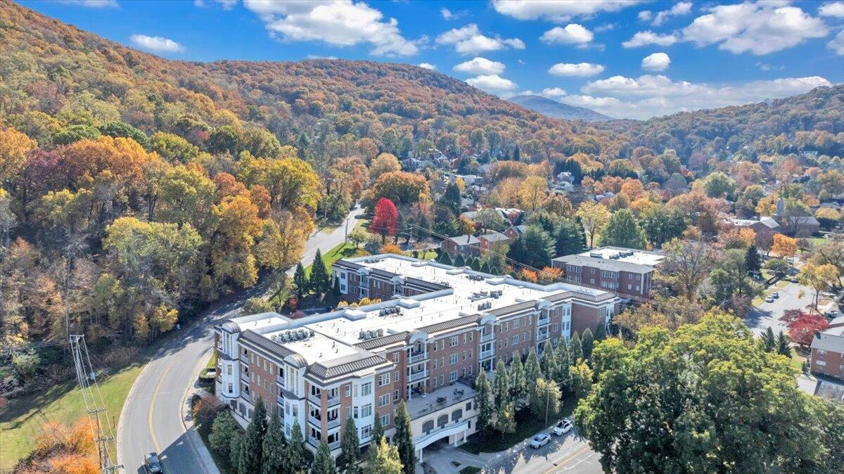 2125 Yellow Mountain RD #107 - Photo 47