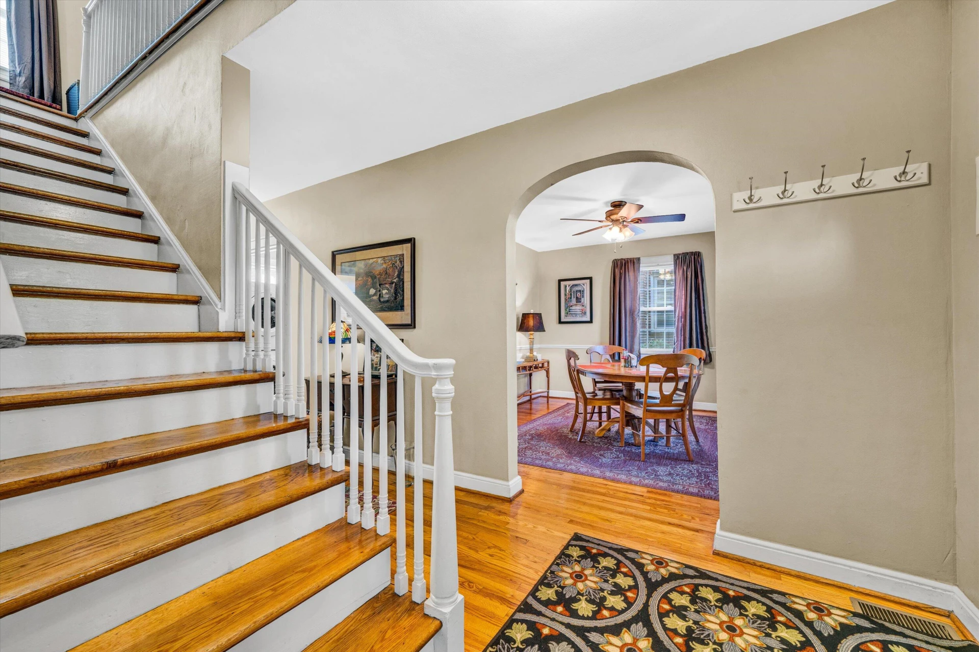 2907 HUNTINGTON BLVD - Photo 4