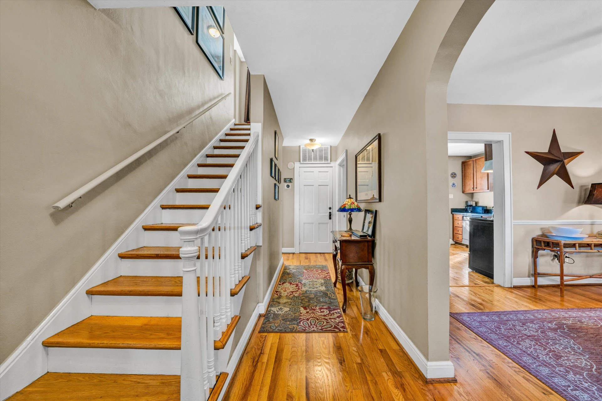 2907 HUNTINGTON BLVD - Photo 5