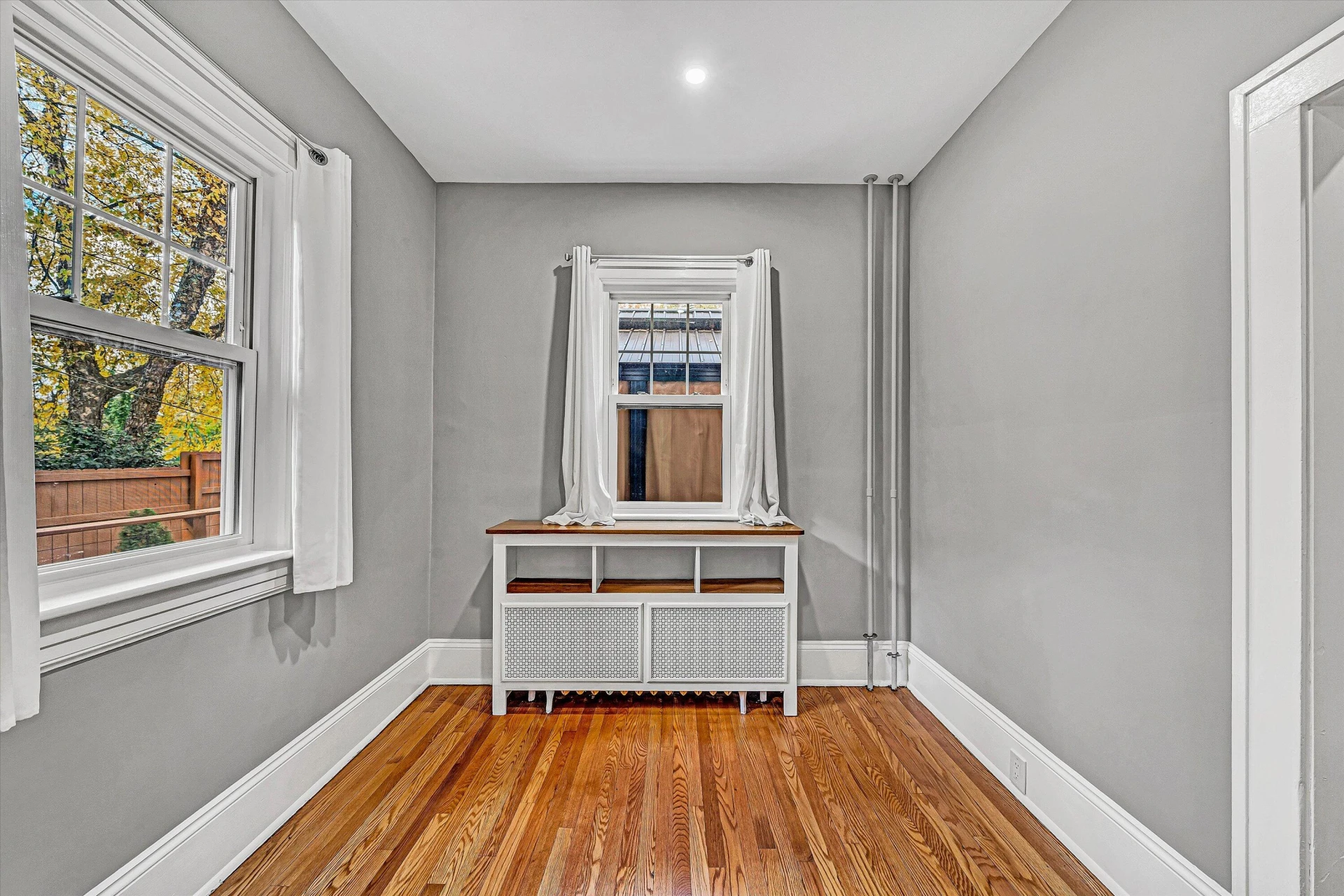 1725 Arlington RD - Photo 17