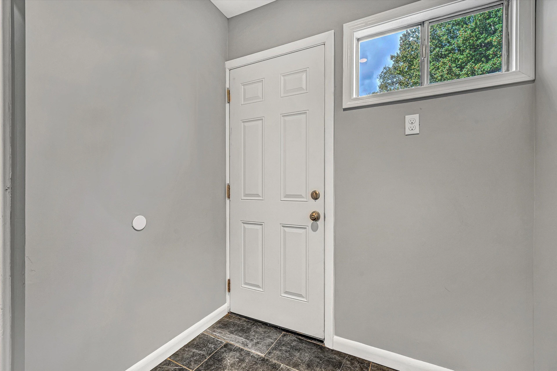 1725 Arlington RD - Photo 19