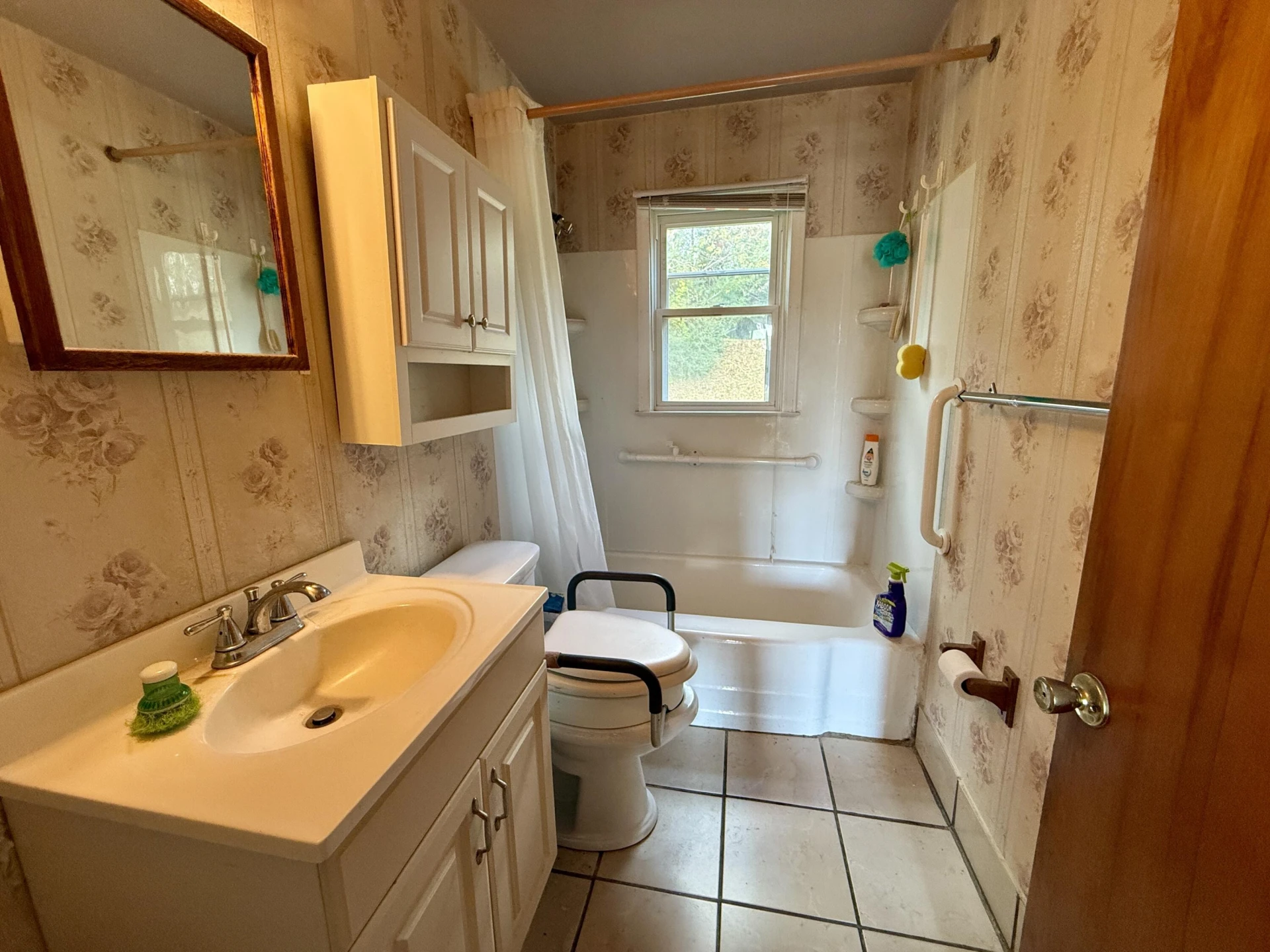2213 Main ST - Photo 8