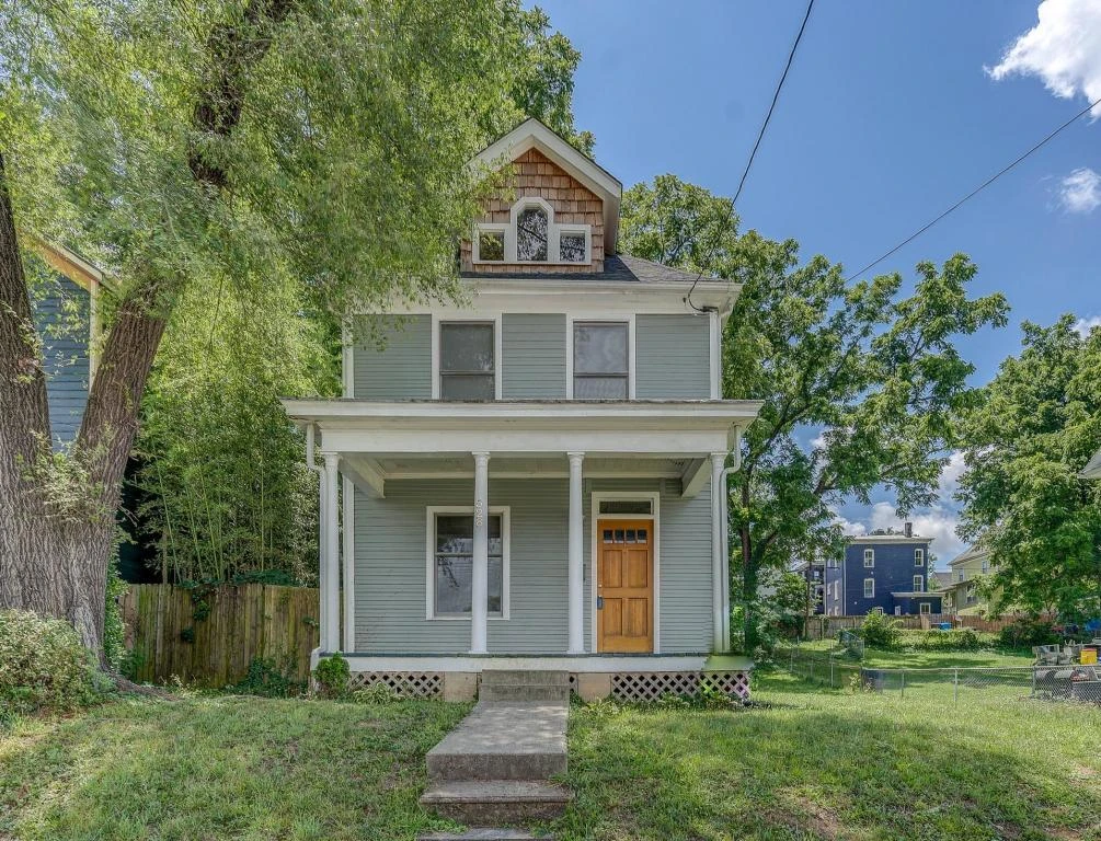 528 Marshall AVE