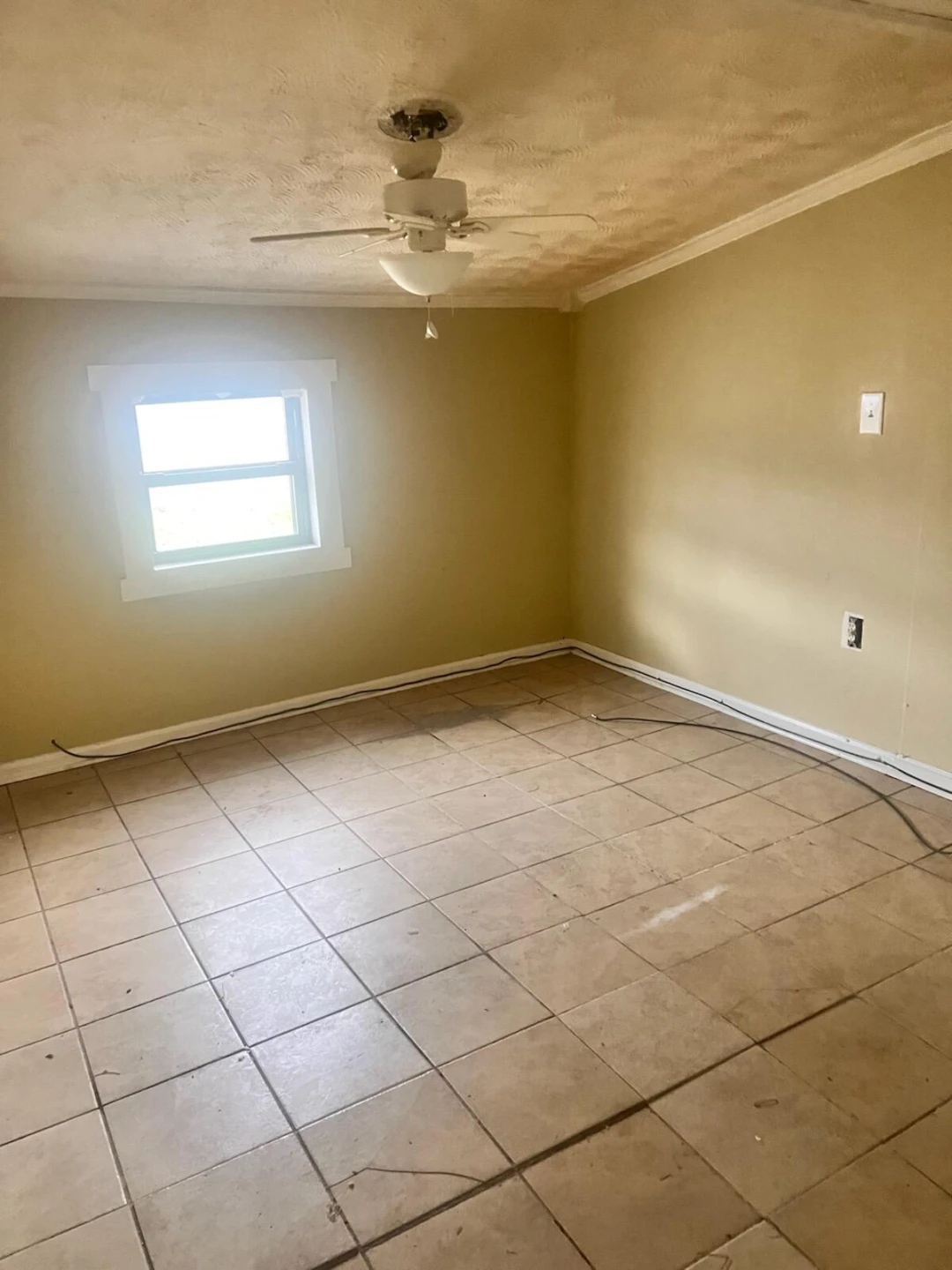 2106 Russell AVE - Photo 6