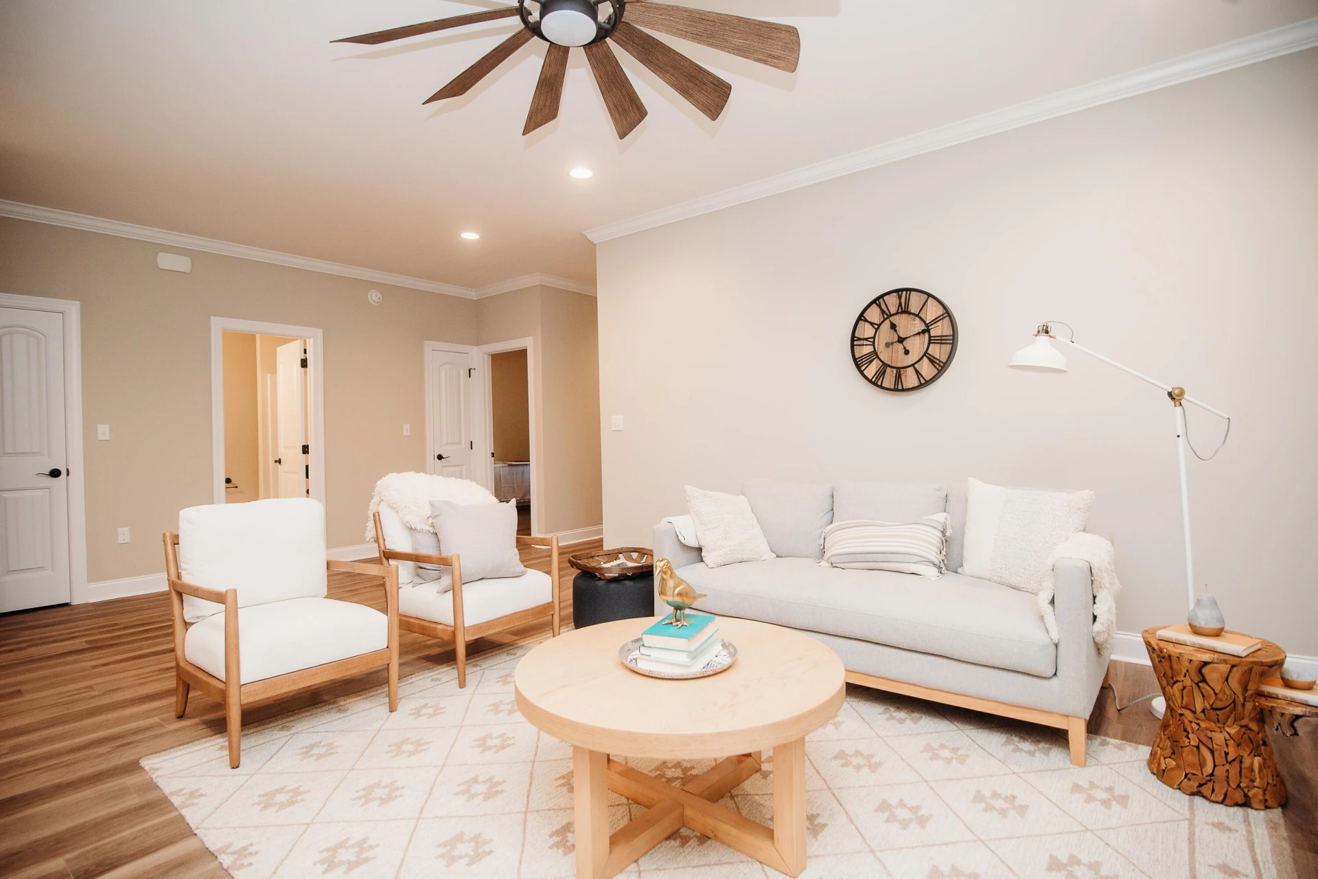 147 Villa Oak CIR - Photo 11