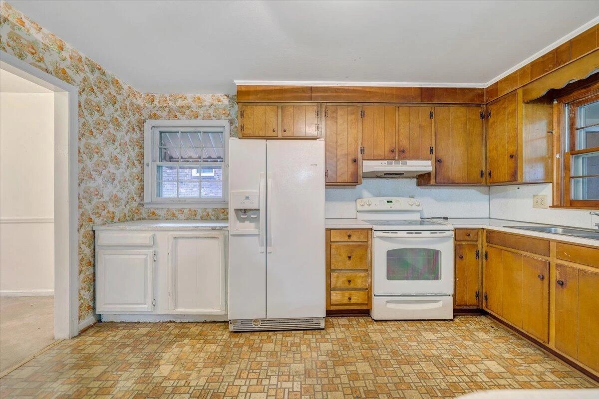 1615 Lonna DR - Photo 16