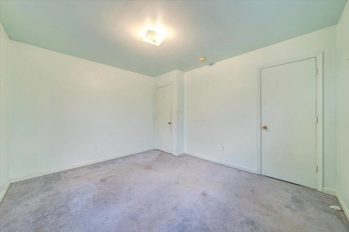1615 Lonna DR - Photo 31