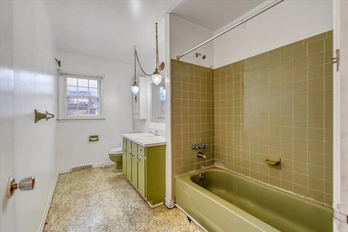 1615 Lonna DR - Photo 32