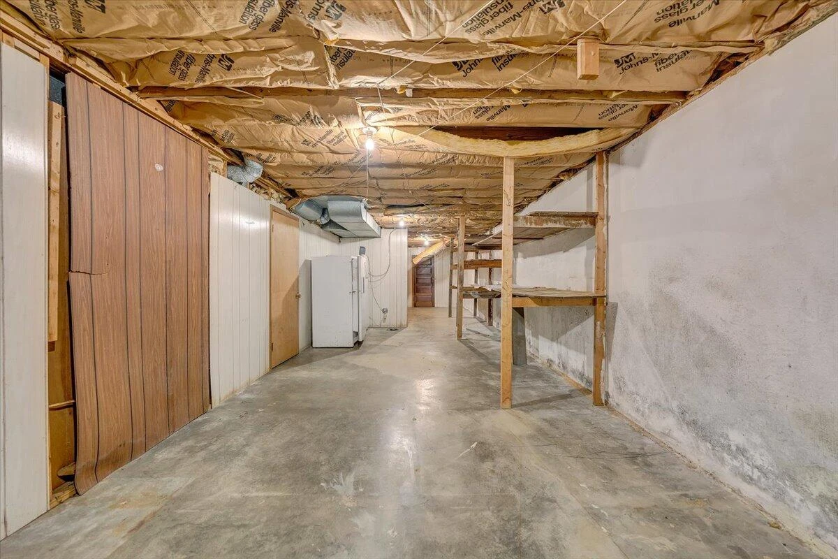 1615 Lonna DR - Photo 36