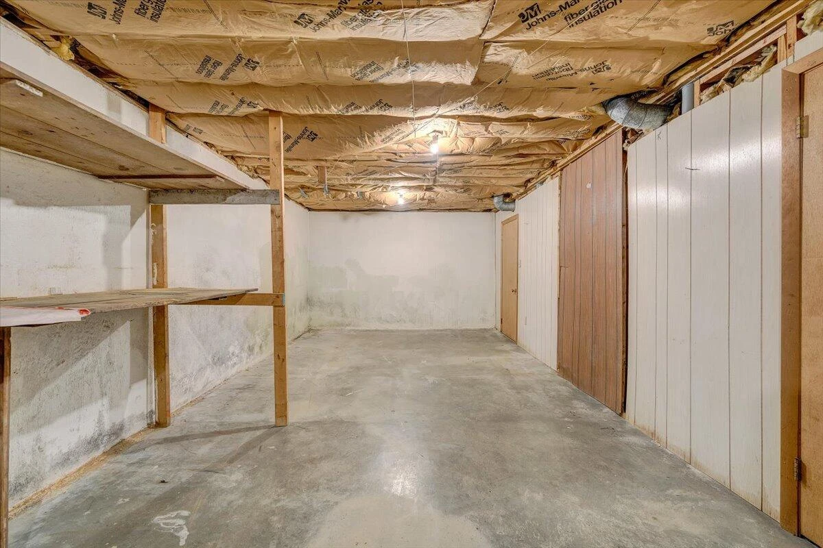 1615 Lonna DR - Photo 37