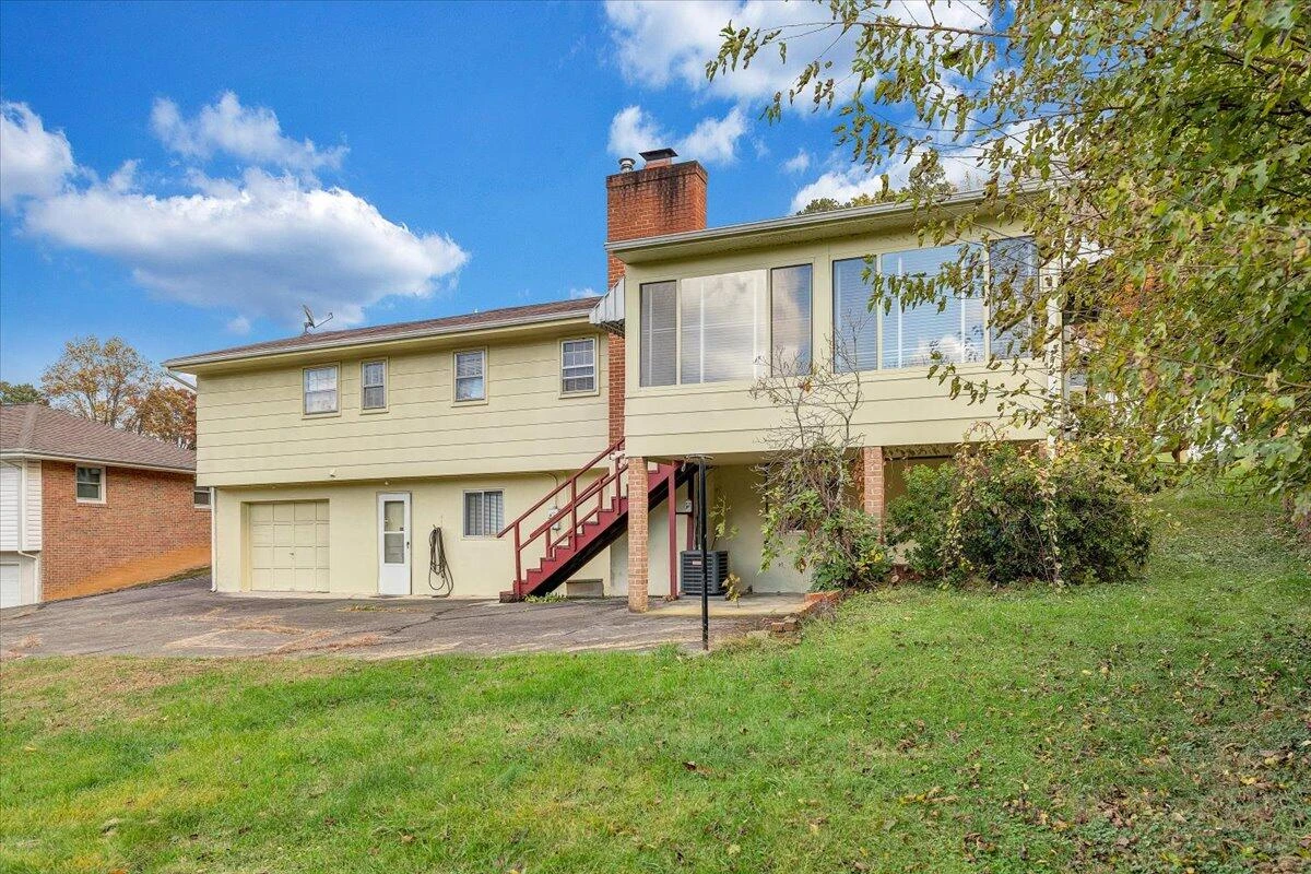 1615 Lonna DR - Photo 43