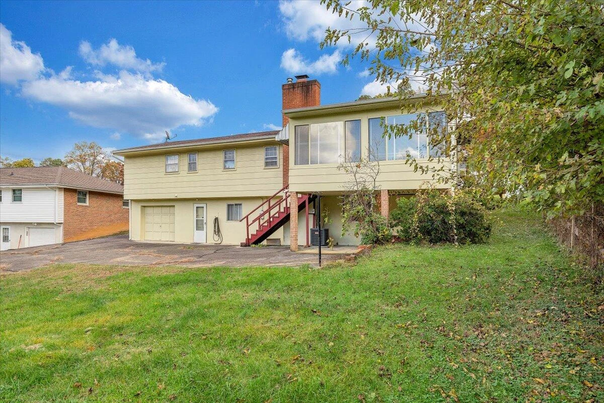 1615 Lonna DR - Photo 44