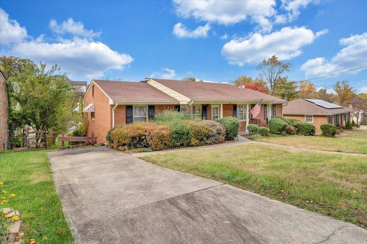 1615 Lonna DR - Photo 48