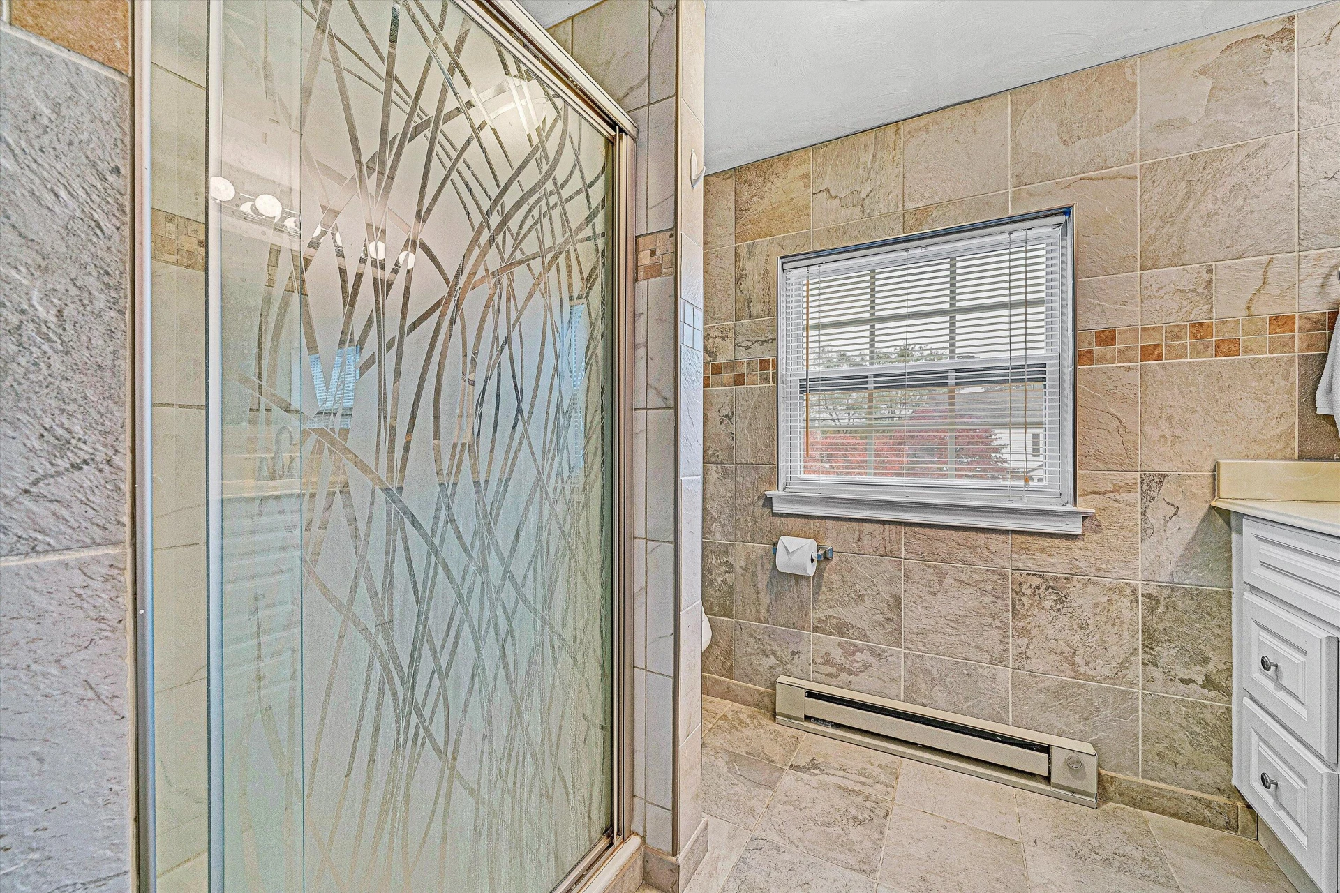 2609 Avenel AVE - Photo 19