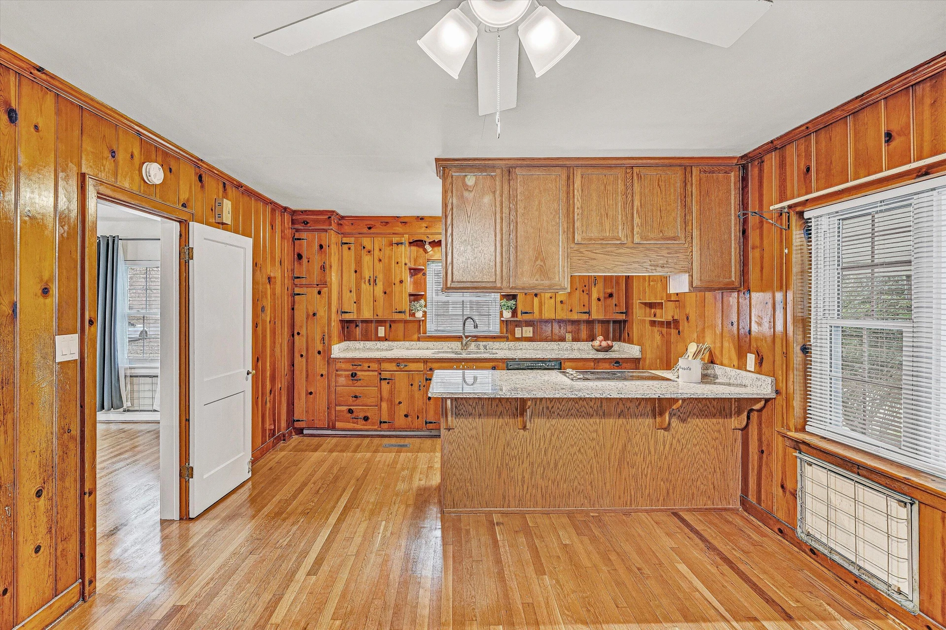 2609 Avenel AVE - Photo 33