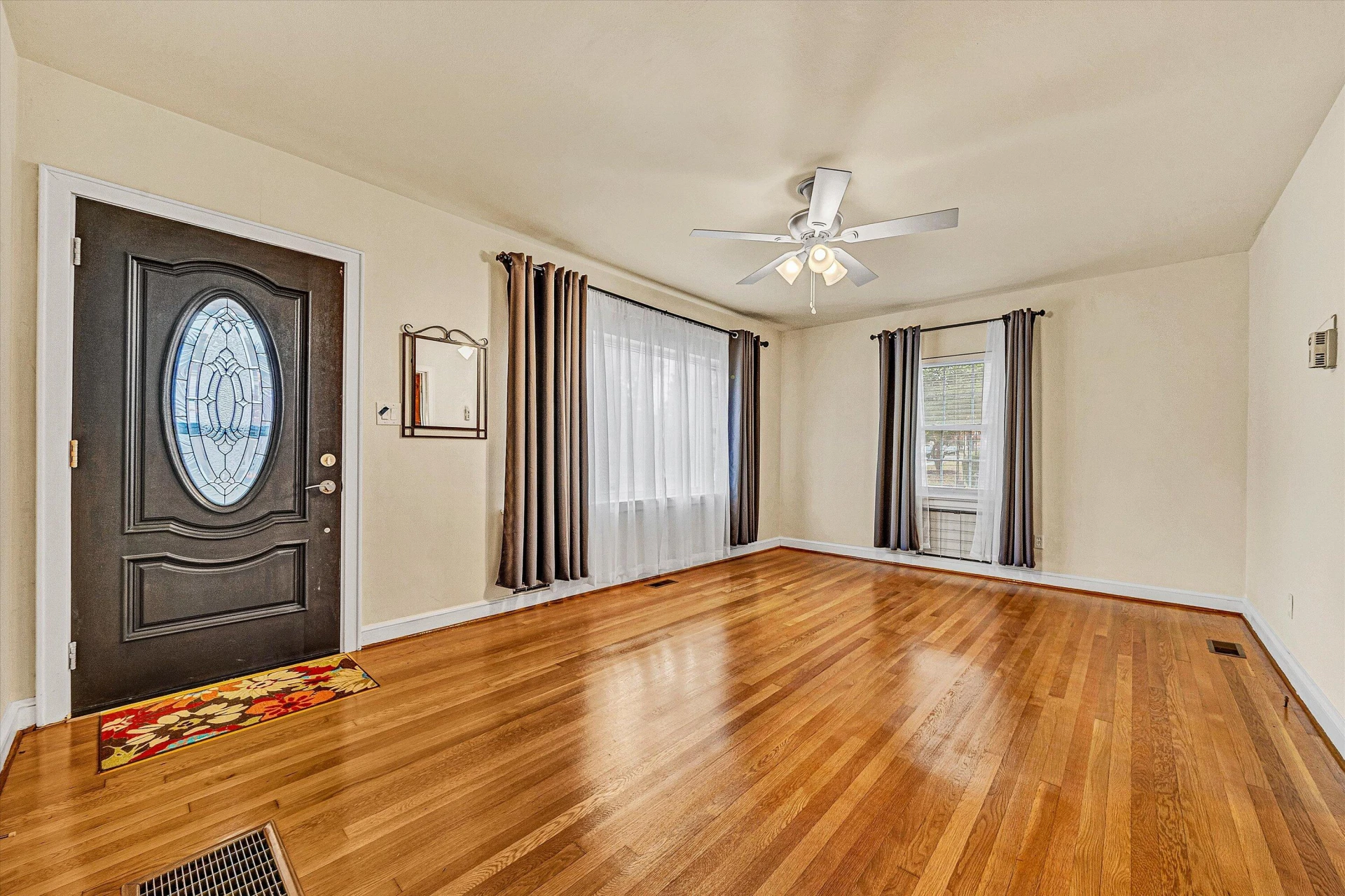 2609 Avenel AVE - Photo 8