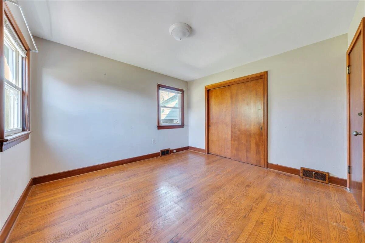 3110 Crockett AVE - Photo 15