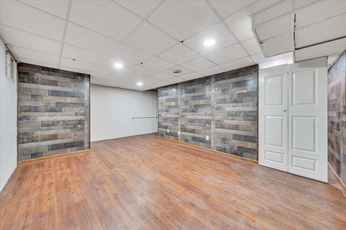 3110 Crockett AVE - Photo 24