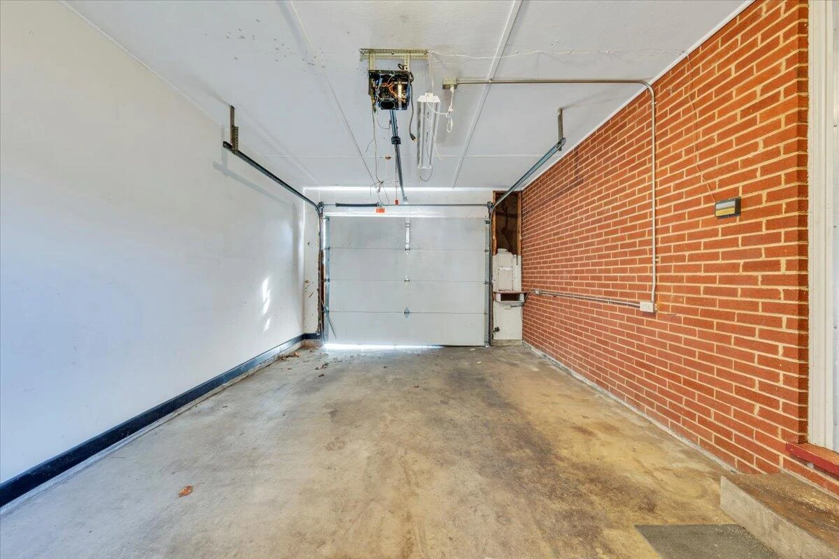 3110 Crockett AVE - Photo 29