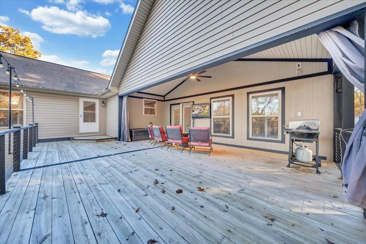 211 Woods Edge DR - Photo 19