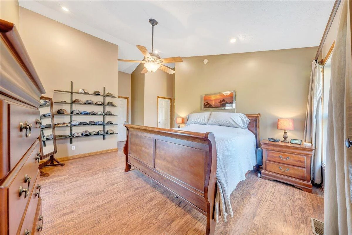 211 Woods Edge DR - Photo 28