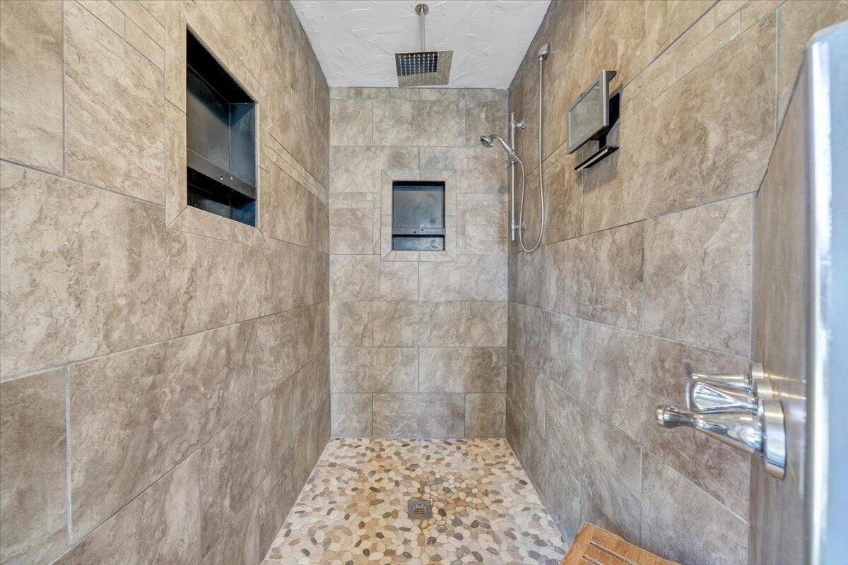 211 Woods Edge DR - Photo 30
